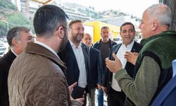 CHP İzmir İl Başkanı Gümrükçü ve Narlıdere Belediye Başkanı Uzun'dan saha çalışması