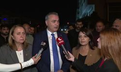CHP Sözcüsü Müslim Sarı'dan Mersin Adliyesi önünde açıklama: Tutuksuz yargılama talep ediyoruz