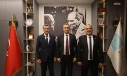 CHP Sözcüsü Sarı, Silifke Belediyesi'ni ve Silifke İlçe Başkanlığı'nı ziyaret etti