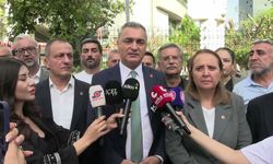 CHP Sözcüsü Sarı'dan Mersin'deki tutuklamalara ilişkin açıklama: 'Hukukun gereği belediye başkanlarımızın tutuksuz yargılanmasıdır'