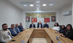 CHP Sözcüsü Sarı'dan Şanlıurfa İl Başkanlığı ziyareti
