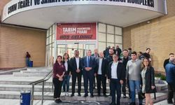 CHP'li Adnan Demirci ve Necdet Saraç, Çorum'da CHP il yönetimiyle bir araya geldi