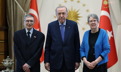 Cumhurbaşkanı Erdoğan, Nobel ödüllü bilim insanı Aziz Sancar'ı Cumhurbaşkanlığı'nda kabul etti
