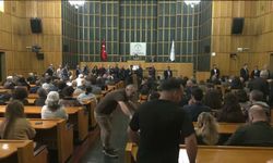DEM Parti Grup Toplantısı... Tuncer Bakırhan: '20 milyar dolar gitti, hala yargının radarına takılan kimse yok'