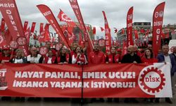 DİSK Genel Başkanı Çerkezoğlu: 'Ülkemiz fakir olduğu için değil adaletin terazisi bozulduğu için geçinemiyoruz'