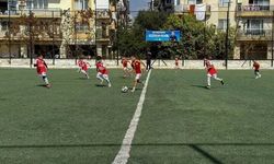 Efeler'de Cumhuriyet coşkusu futbol heyecanıyla birleşti
