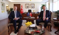 Enerji Bakanı Bayraktar, Büyükelçi Orav ve AB ülkelerinin büyükelçileriyle bir araya geldi