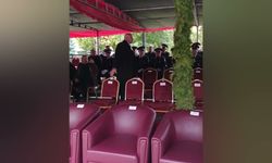 Eskişehir'de şehit babası protokol düzenine tepki gösterdi: 'Hani baş tacıydık?'