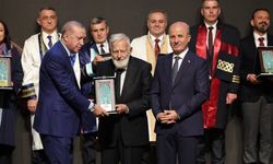 YÖK’ten üç akademisyene özel ödül! İşte isimler