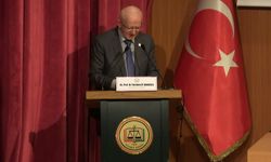 İbrahim Kaboğlu'ndan İBB Davası'nda mahkeme başkanının avukatlara yönelik tutumuna tepki: 'Savaş ortamında bile rastlanmayacak bir durumdur'