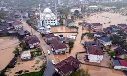 Sakarya'da baraj taştı! Mahalle sular altında kaldı
