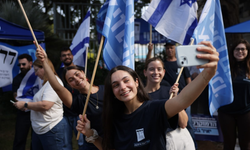 İsrail seçimlerinde son durum: Netanyahu bloku 53 sandalyeye geriledi