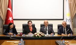 İYİ Parti Grubu, AKPM Başkanı ve beraberindeki heyeti ağırladı