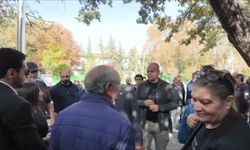 İYİ Partili Çömez'i ziyaret eden fon mağdurlarından çağrı: Ana paramızı verin