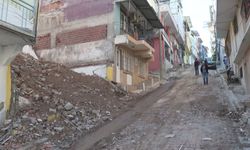 İzmir'de Buca ile Bornova arasını 10 dakikaya indirecek tünelde çalışmalar sürüyor: 55 yapının hak sahipleriyle uzlaşma sağlandı