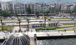 İzmir'de Cumhuriyet coşkusu engelleri aştı