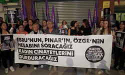 İzmir'de kadın cinayetlerine protesto: 'Kadınlar hayattayken korunsun'
