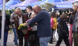 İzmir'in renkli festivali Kültürpark'ta kapılarını açtı