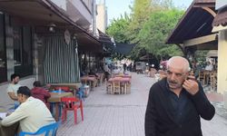 Kadirli'de emekliler aylıklarına tepki gösterdi: 'Adamların cebinde çay parası yok'