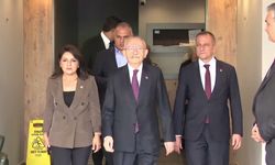 Kemal Kılıçdaroğlu Vahap Seçer ve Abdullah Özyiğit'in ailesini ziyaret etti