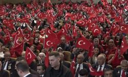 Malatya'da Cumhuriyet coşkusu salona sığmadı