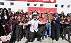 Manisa'da hayvan sevgisi kuşakları buluşturdu