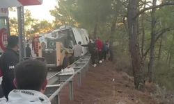 Marmaris'te otel servisi devrildi: 14 yaralı