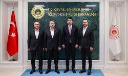 Memur-Sen heyeti Bakan Kurum'u ziyaret etti