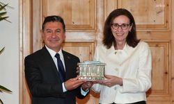 Muğla Büyükşehir Belediye Başkanı Aras, Birleşik Krallık Büyükelçisi Jennifer Anderson'ı ağırladı