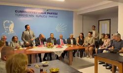 Müslim Sarı, Osmaniye'de CHP'li belediye meclis üyeleriyle buluştu
