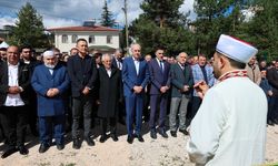Numan Kurtulmuş, Selahattin Çetiner'in cenaze törenine katıldı