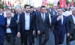 Özgür Çelik'ten Ataşehir seçimine tepki: Fon vurgunuyla vatandaşın cebine göz dikenler şimdi belediyelere çökerek seçim bütçesi oluşturmak istiyorlar