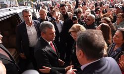 Özgür Özel, Bakırköy Belediyesi'ni ziyaret etti: Yarın yargılamayı dikkatle takip edeceğiz