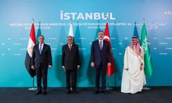 R4 ülkelerinden İstanbul'da iki devletli çözüm ve Hürmüz'de güvenli geçiş çağrısı