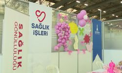 Sağlık Gönüllüleri, meme kanseri ve emzirme farkındalığı için iş başında
