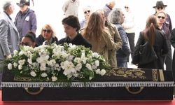 Sanatçı Alpay, Ankara'da son yolculuğuna uğurlandı