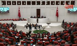 TBMM Genel Kurulu... İskender Bayhan'dan Cumhurbaşkanı Yardımcısı Yılmaz'a: Bu ülkenin işçileri, emekçileri size niye güvensin?