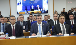 TBMM Plan ve Bütçe Komisyonu... Cevdet Yılmaz: 'Orta Doğu'daki savaşın enflasyon üzerinde 7 puanlık yukarı yönlü etkisi olabilir'