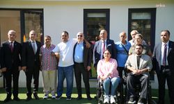 Ümit Özdağ, Manavgat Engelliler Derneği'ni ziyaret etti