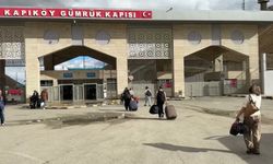 Van'da minibüsçülerden yakıt isyanı: 'Karın tokluğuna çalışıyoruz'