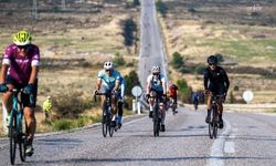 'Veloturk Gran Fondo Çeşme by Salcano'nun 10'uncu yılında 809 sporcu pedal çevirdi