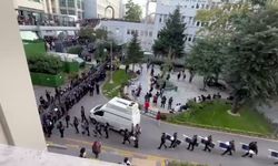 Yemek zammına karşı yapılan eylem üzerine Boğaziçi'ne çok sayıda polis sevk edildi