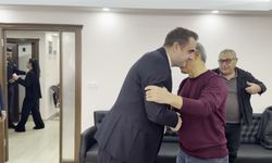 YENİ Parti İzmir il başkanlığı ön seçiminde il başkan adayları Güç ve Kocaoğlu oy kullandı