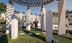 YENİ Parti Lideri Özel, Aliya İzzetbegoviç'i andı