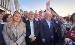 YENİ Parti'den Cemil Tugay'ın AK Parti'ye katılımına tepki.... Çağatay Güç: Bugün İzmir, Cemil Tugay'ı azlettiğini göstermiştir