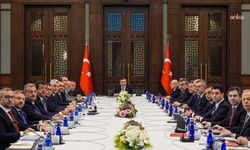 YENİ Partili Emir'den Ekonomi Koordinasyon Kurulu fotoğrafına tepki