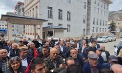 YENİ Partili Günaydın, partisinin Tokat İl Binası açılışında konuştu: 'En az 850 milyar lira çaldılar, şimdi listeyi açıklayamıyorlar'