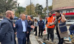 YENİ Partili Zeybek ve beraberindeki heyet, Ayazağa'da incelemelerde bulundu