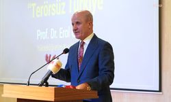 YÖK Başkanı Özvar'dan üniversitelere sınav uyarısı: 'Çoktan seçmeli sınav yönteminin yaygınlaşmasını doğru bulmuyoruz'