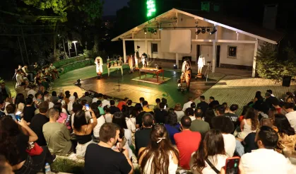 Bursa Nilüfer Kent Tiyatrosu'nda yaz sezonu